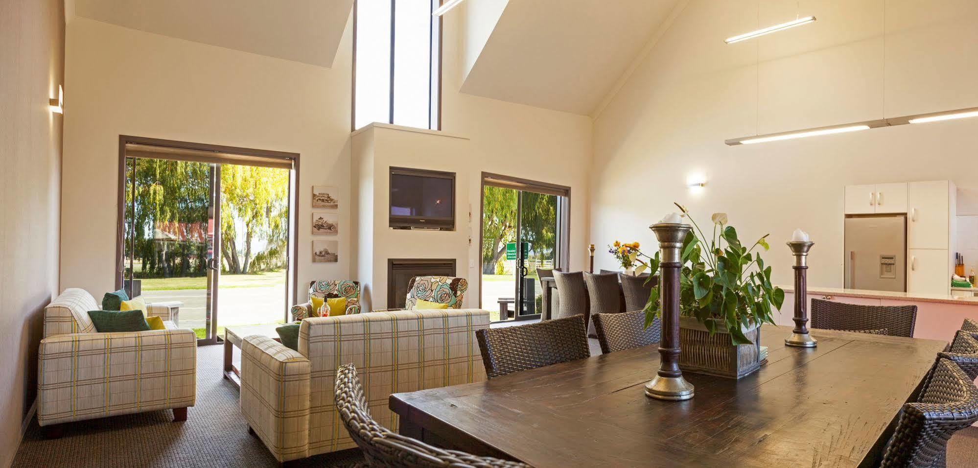 Hawkdun Lodge Motel Ranfurly Dış mekan fotoğraf